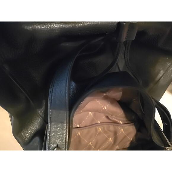 Vince Camuto Black Pebbled Genuine Leather Handbag Preppy Luxury Soft - Picture 7 of 10